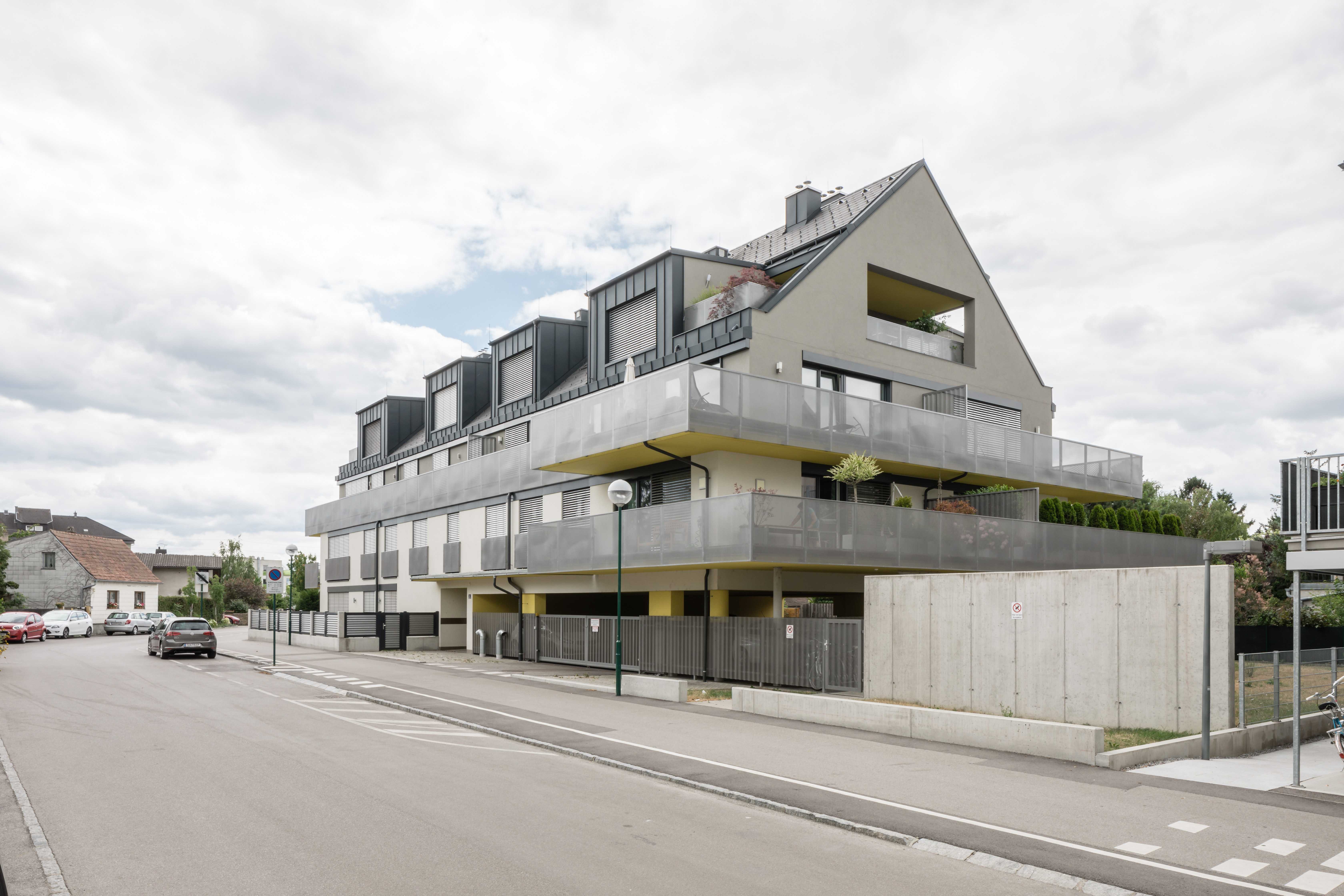 Große Geste – Eingang